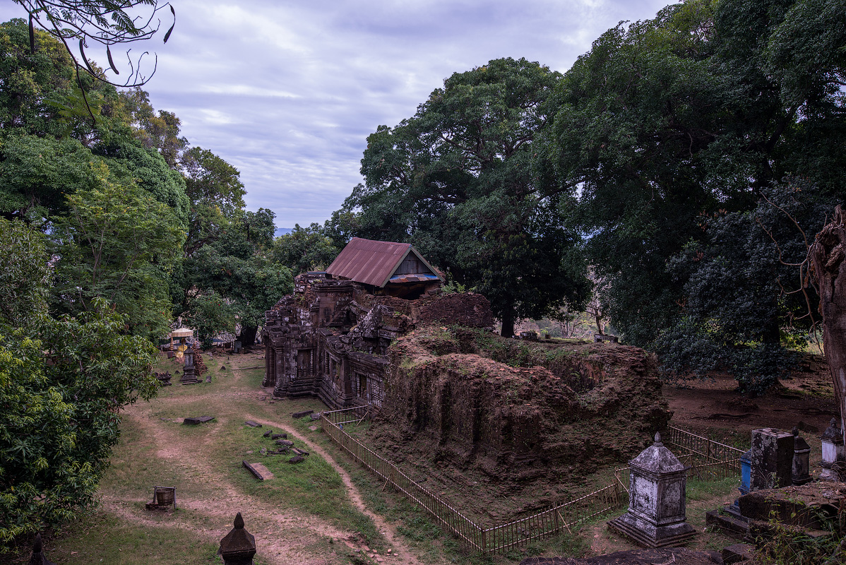 Лаос - юг: 4000 островов, Паксе, плато Болавен, храм Ват Пху. Переезд из Паксе в Хюэ.